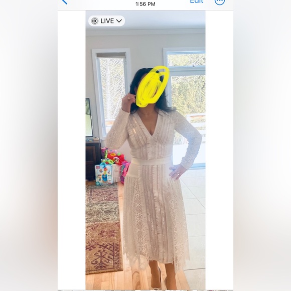 AMAZING Tadashi shoji Nude lace dress💫 - Picture 4 of 9